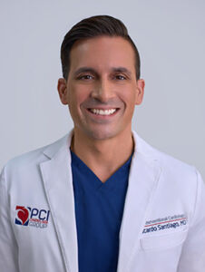 Dr. Ricardo Santiago
